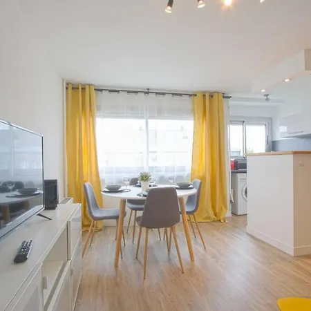 Apartment Moderne A Pour 4 Personnes Caen