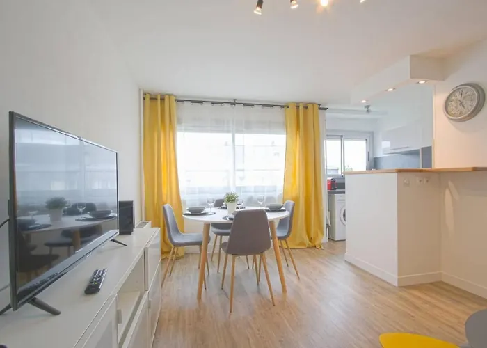 Apartment Moderne A Pour 4 Personnes Caen